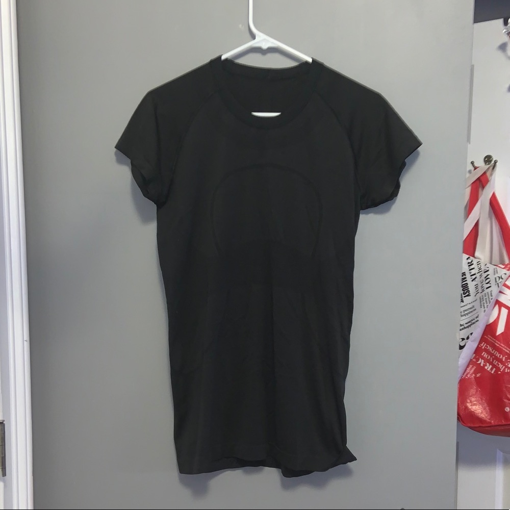 Lululemon Shortsleeved shirt